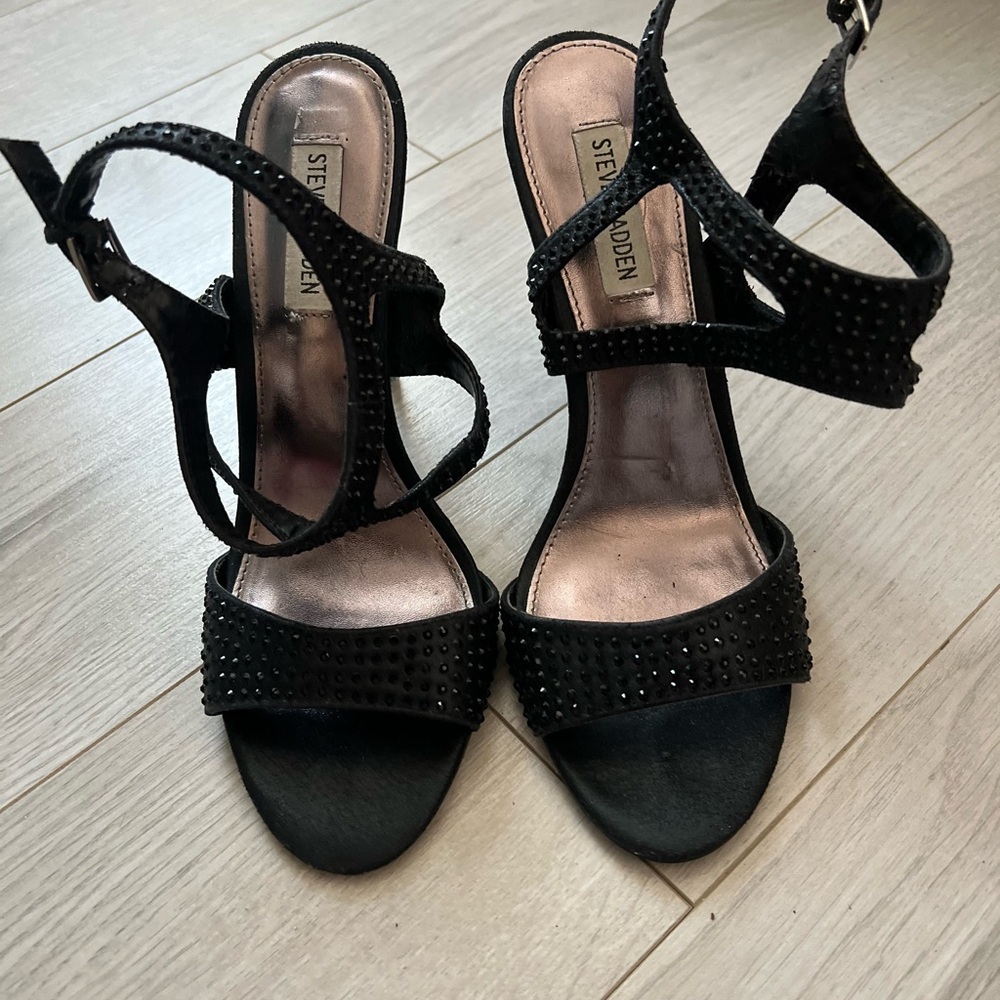 Steve Madden Black Studded Heels